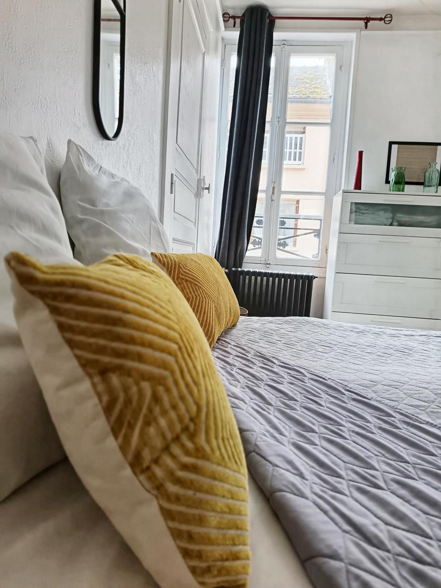 Rooms Home Csm Suites Privees Entre Paris Et Reims Charly-sur-Marne 外观 照片